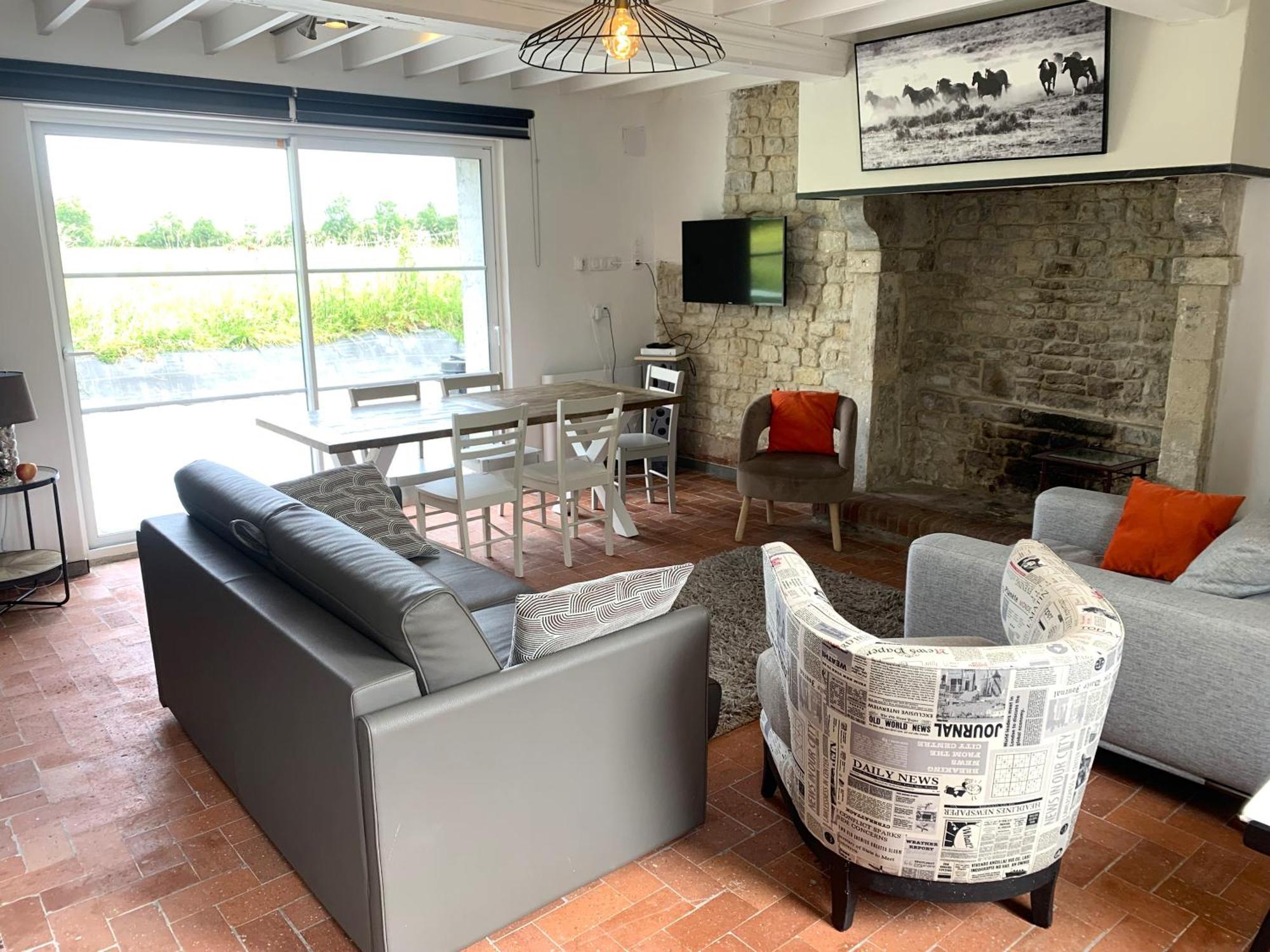 Comfortable House For 6 Guests In Saint-Come-Du-Mont Villa Esterno foto